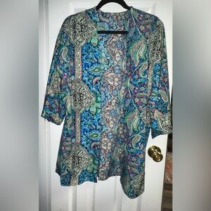 Women’s plus size paisley cover up